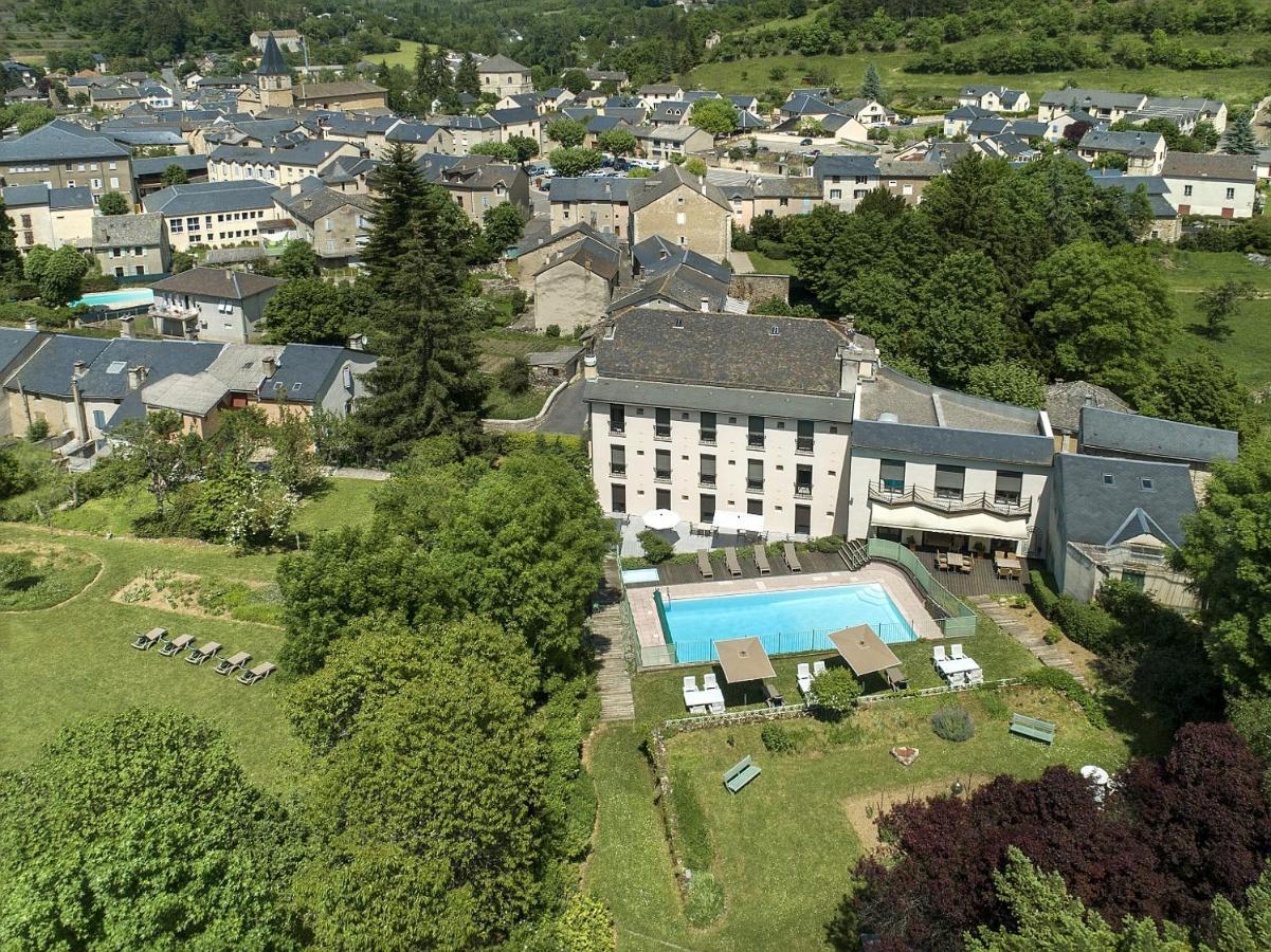 Logis Hotel Restaurant Le Mont Aigoual Meyrueis Exteriör bild