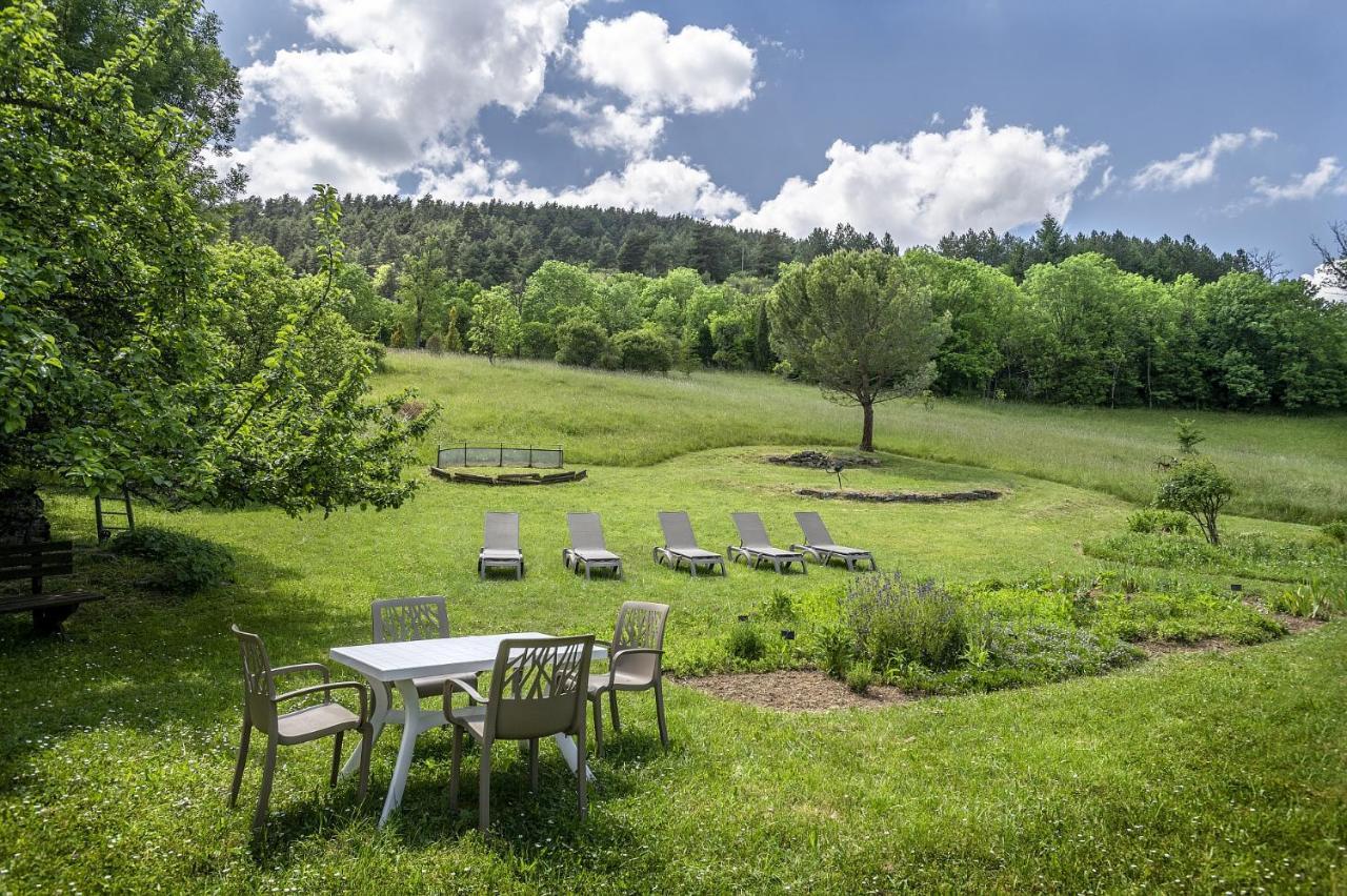Logis Hotel Restaurant Le Mont Aigoual Meyrueis Exteriör bild