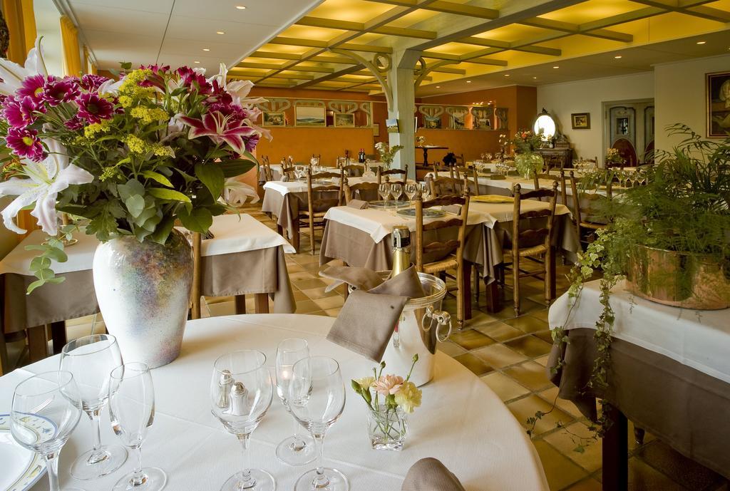 Logis Hotel Restaurant Le Mont Aigoual Meyrueis Exteriör bild