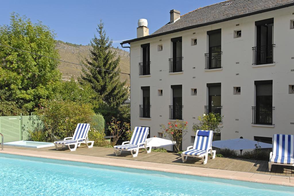 Logis Hotel Restaurant Le Mont Aigoual Meyrueis Exteriör bild