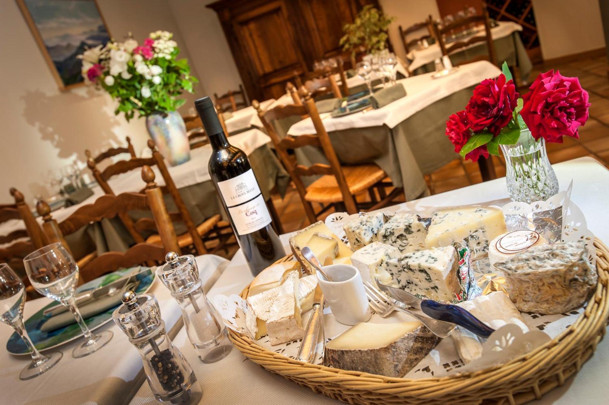 Logis Hotel Restaurant Le Mont Aigoual Meyrueis Exteriör bild